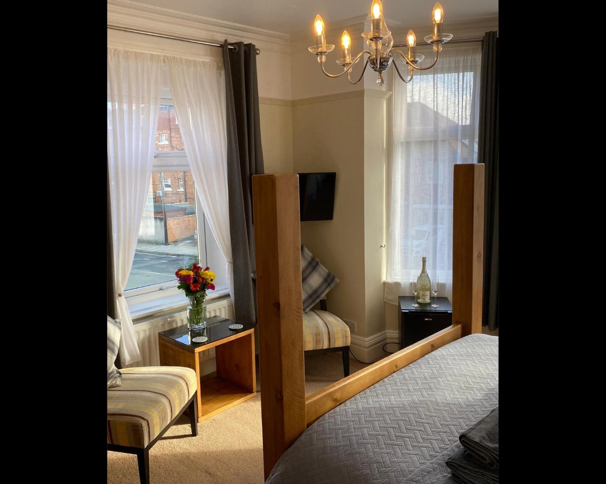 The Whalebone Arch Hotel Whitby Buitenkant foto